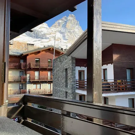Charme A Cervinia Downtown In-ski Out Appartamento