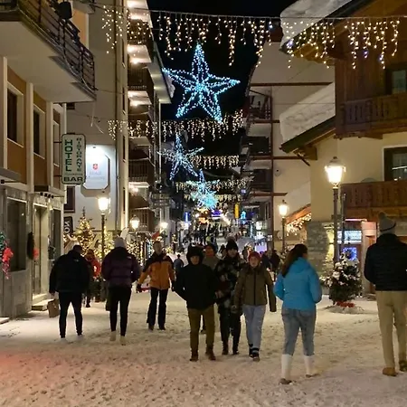 Charme A Cervinia Downtown In-ski Out * ブレウイル・チェルヴィナイア