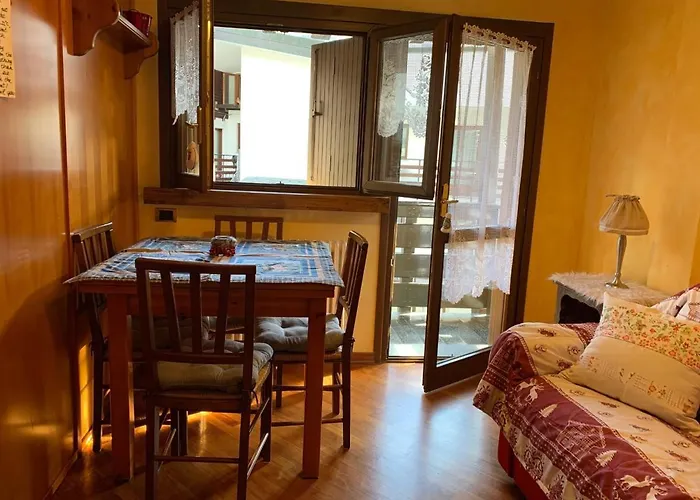 Charme A Cervinia Downtown In-ski Out Apartment